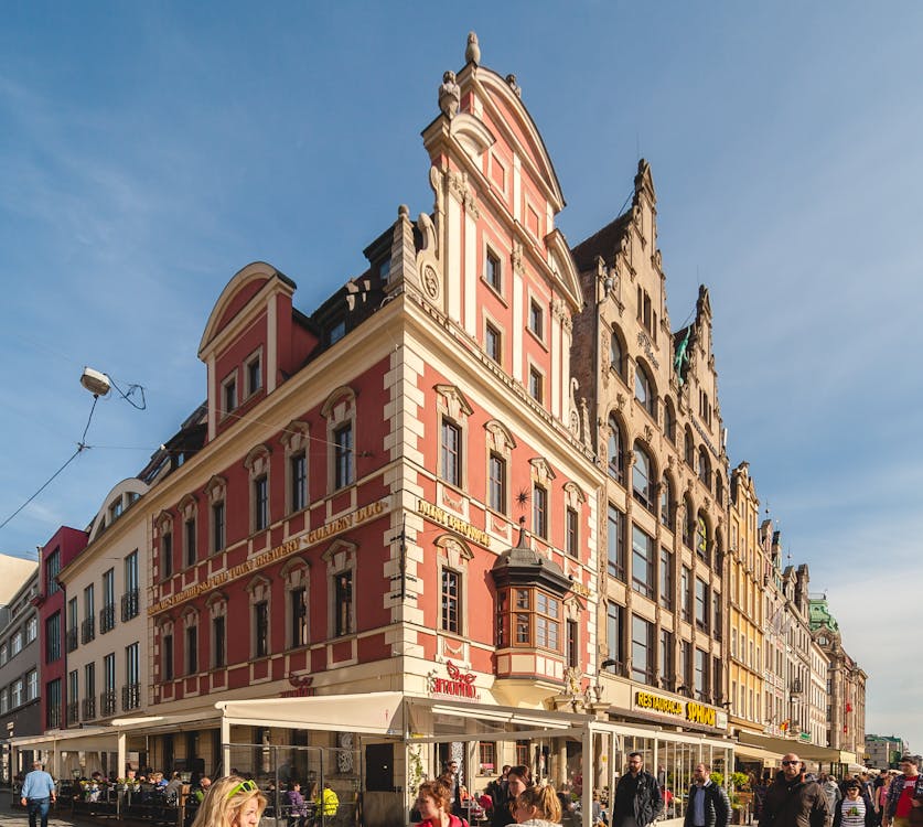 Developer Survival Strategies in the AI Era: Creating Value Beyond Code